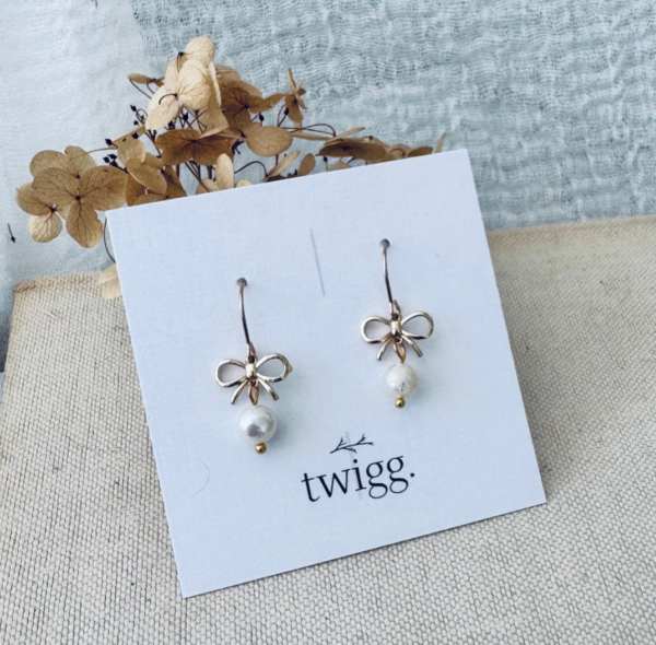 Earring Twigg Pearl bow